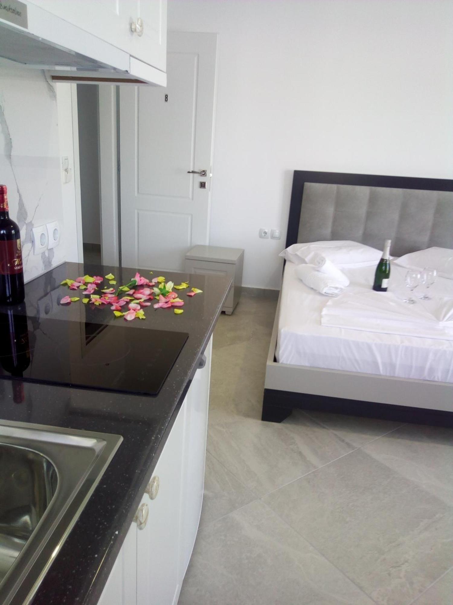 Mariana Apartments Sarandë Rum bild