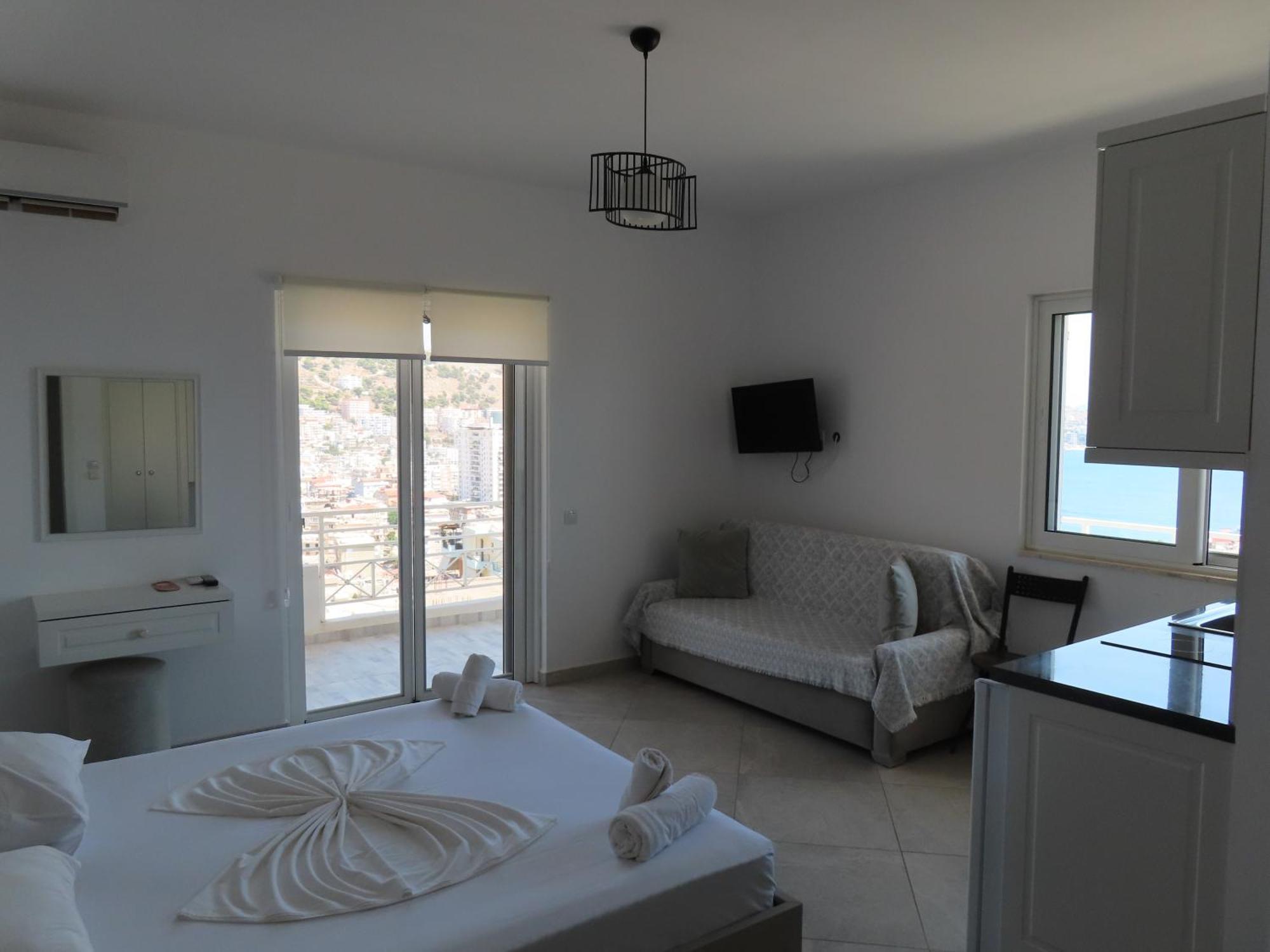 Mariana Apartments Sarandë Exteriör bild