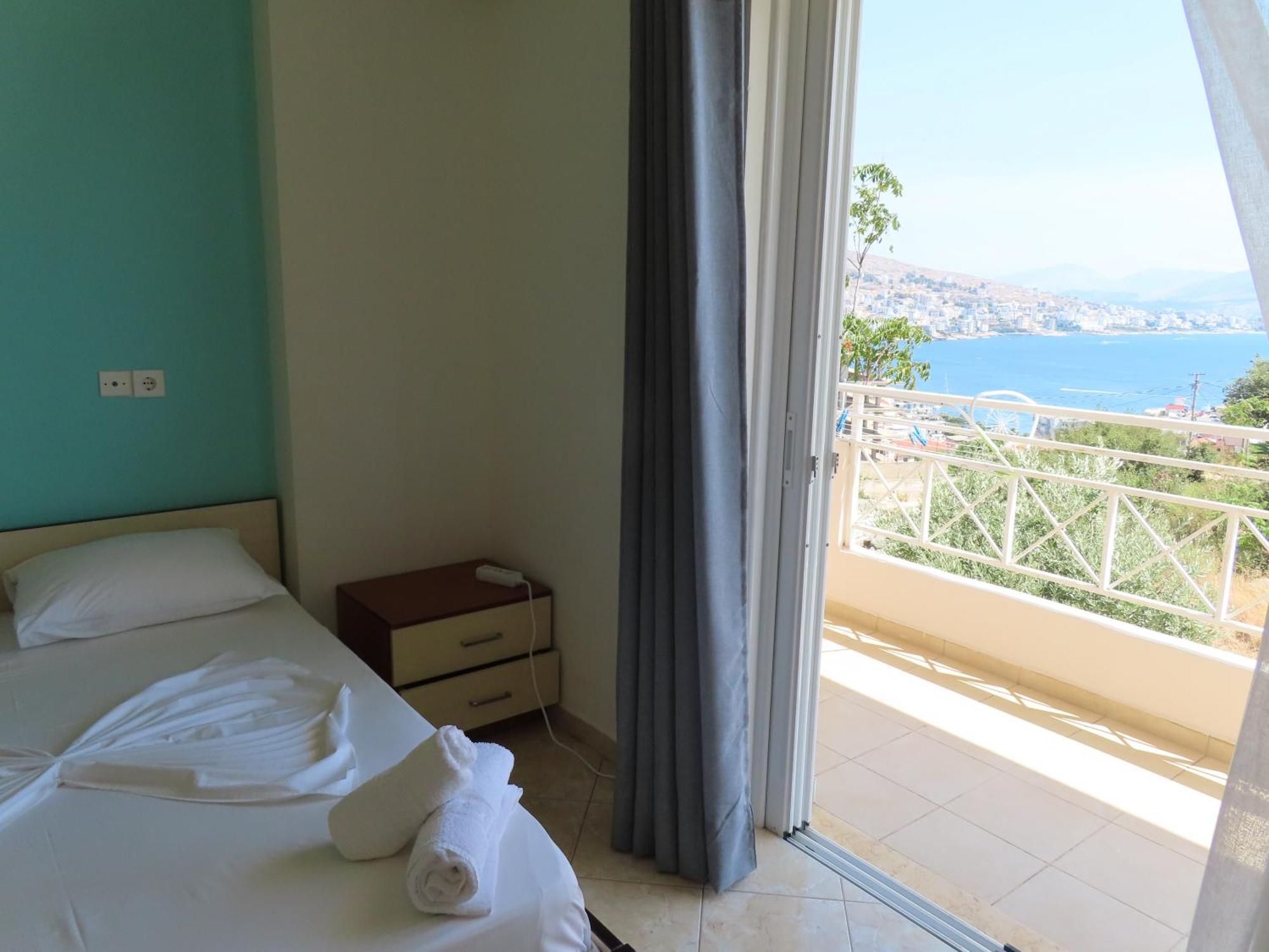 Mariana Apartments Sarandë Exteriör bild