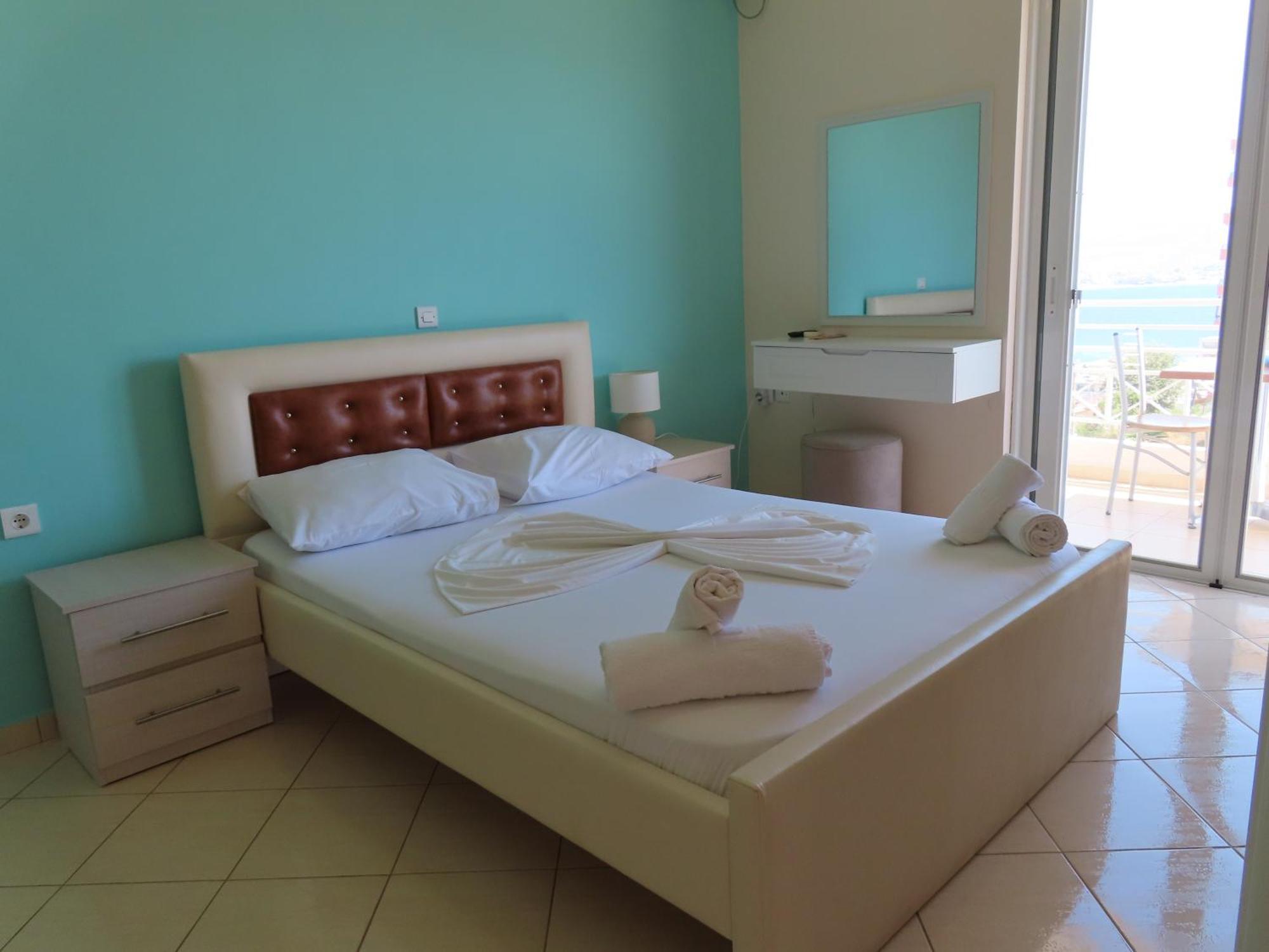 Mariana Apartments Sarandë Exteriör bild